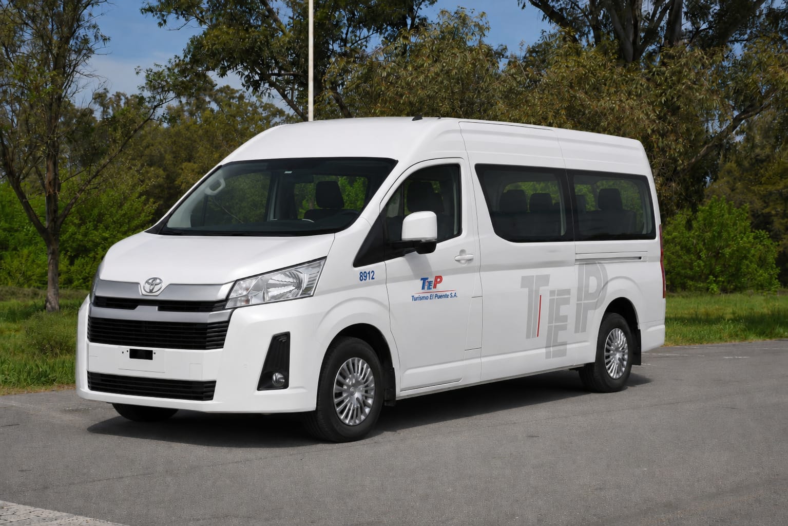 Hiace - exterior